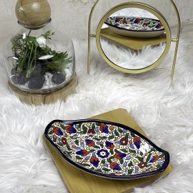 صحن فلوكا مع يد